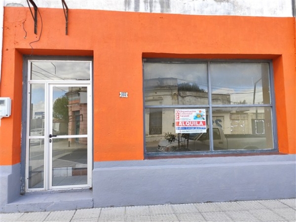 Local Comercial – Herrera Nº 603 entre Sarandí y Colón.