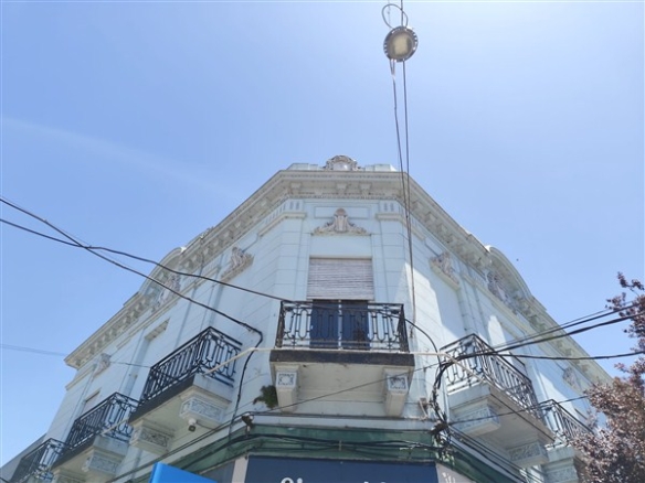 Local Comercial – Peatonal Sarandí Nº 507 Apto. 102 esquina Peatonal Asamblea