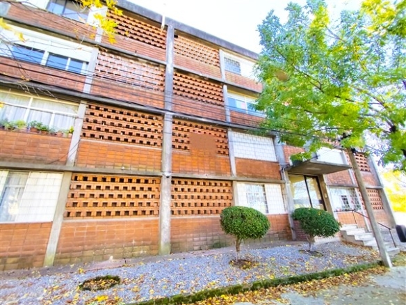Apartamento Batlle y Ordoñez N° 847 Apto. 201 entre Carlos Larriera y Di Martino