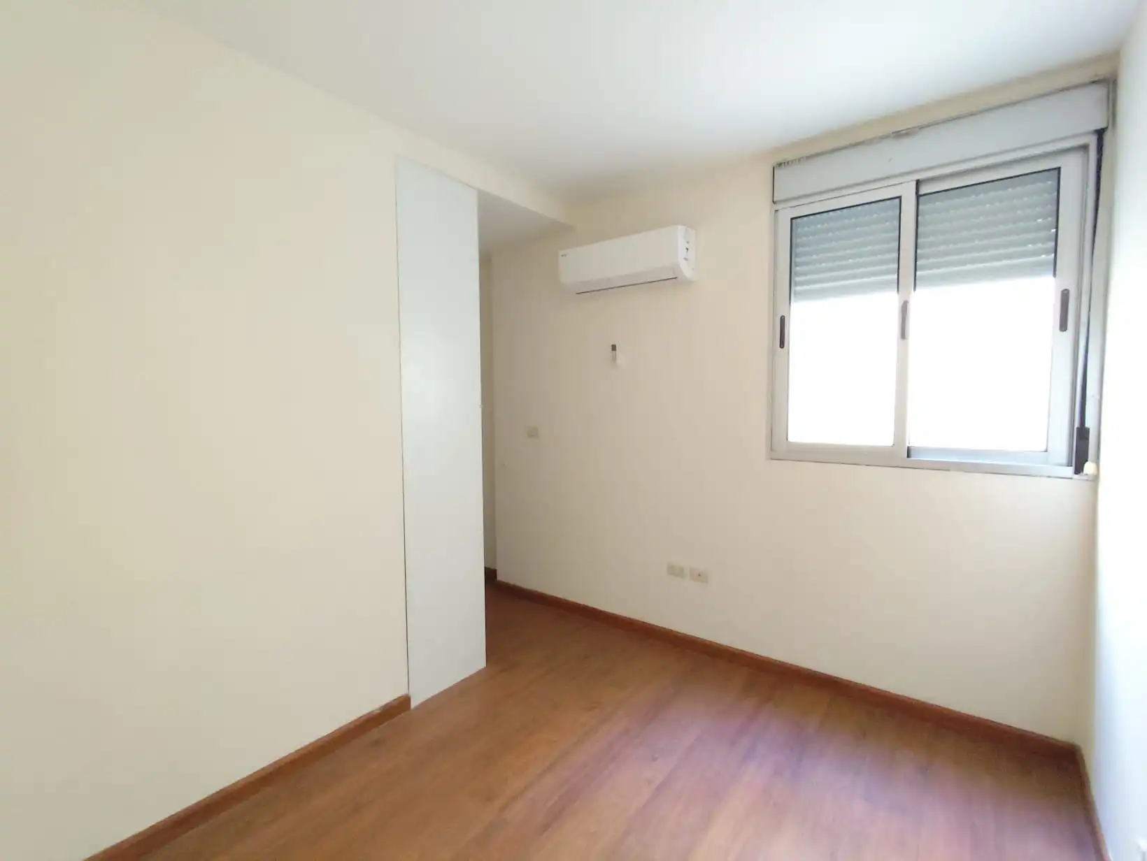 Apartamento – Larrañaga N° 555 y 555 bis Apto. 1 esquina 25 de Mayo