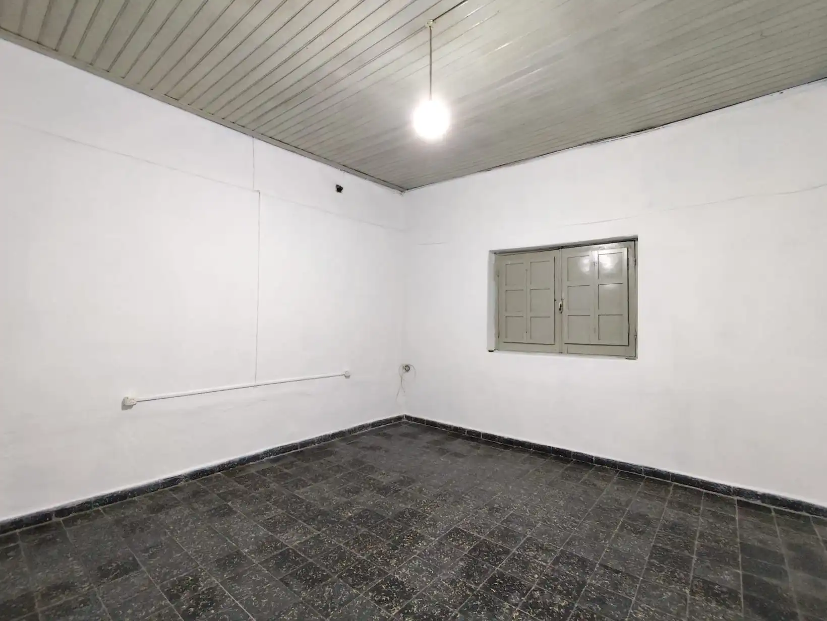 Casa – Figueroa N° 270 entre Herrera y Canaro