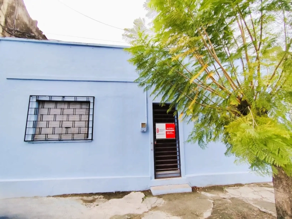 Casa – Figueroa N° 270 entre Herrera y Canaro