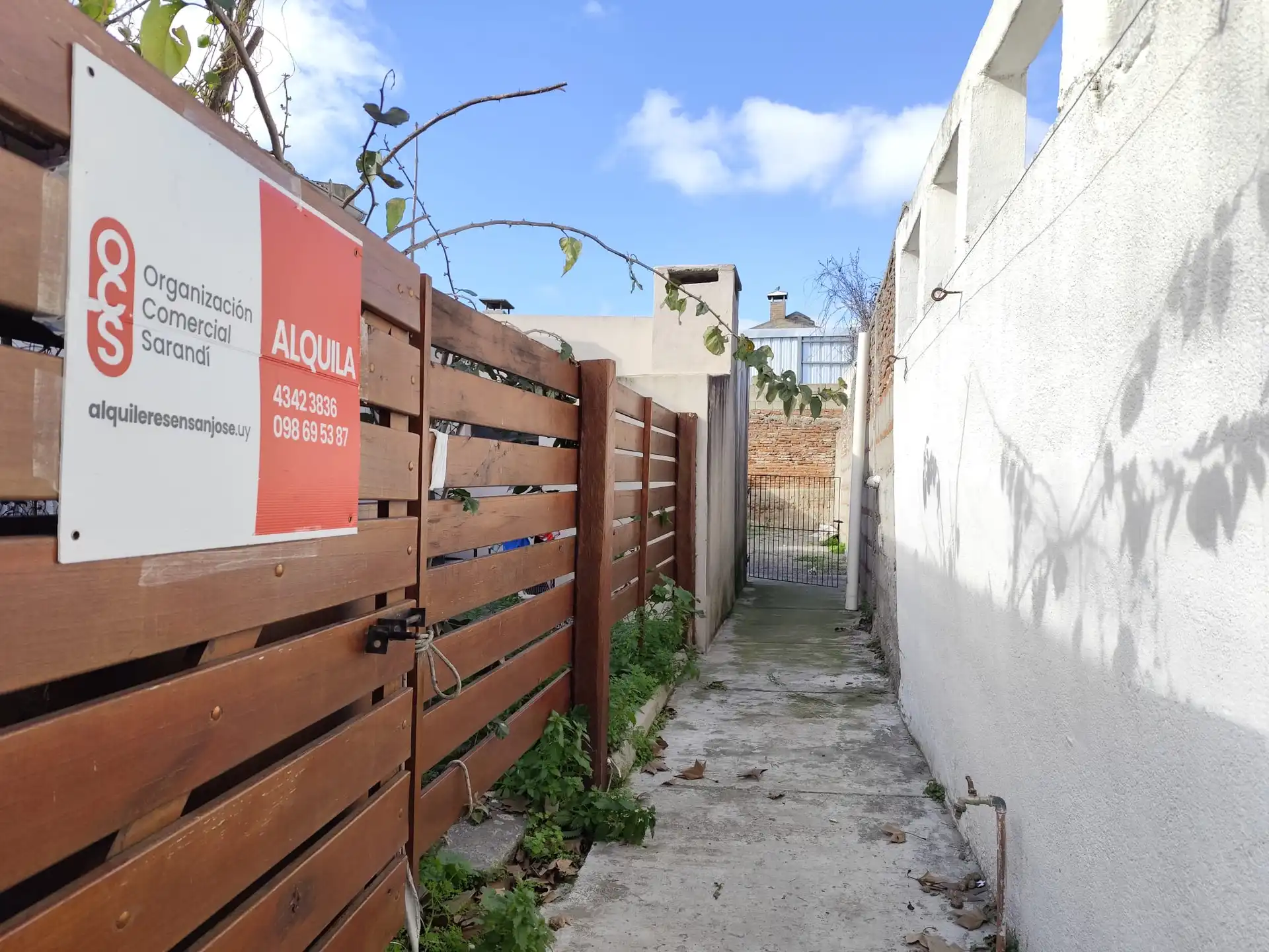 Apartamento – Espinola N° 844 al fondo entre Pbro. Bentancur y Ansina