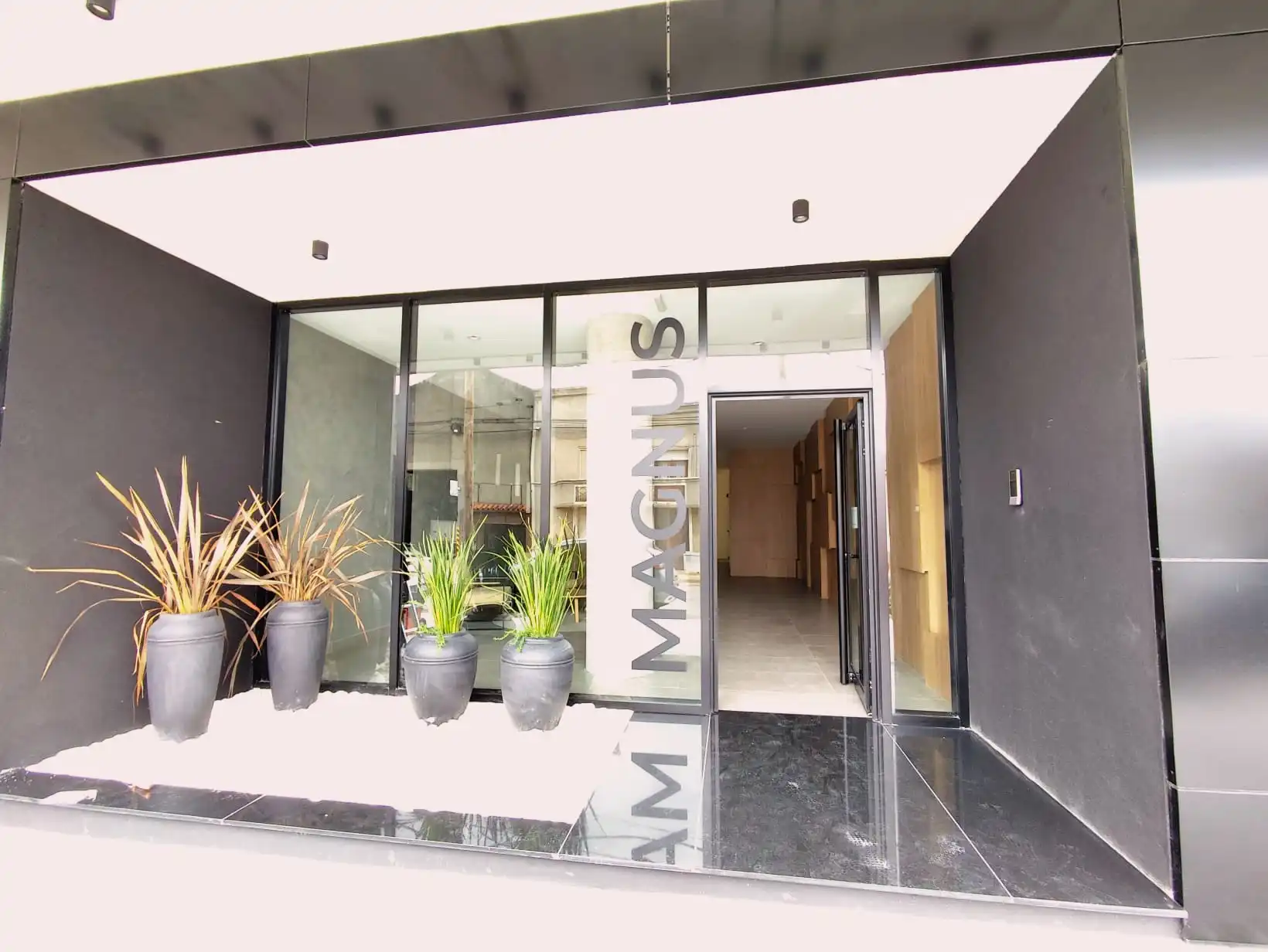 Apartamento – 25 de Mayo esquina Pbro. Bentancur Unidades 202 y 302