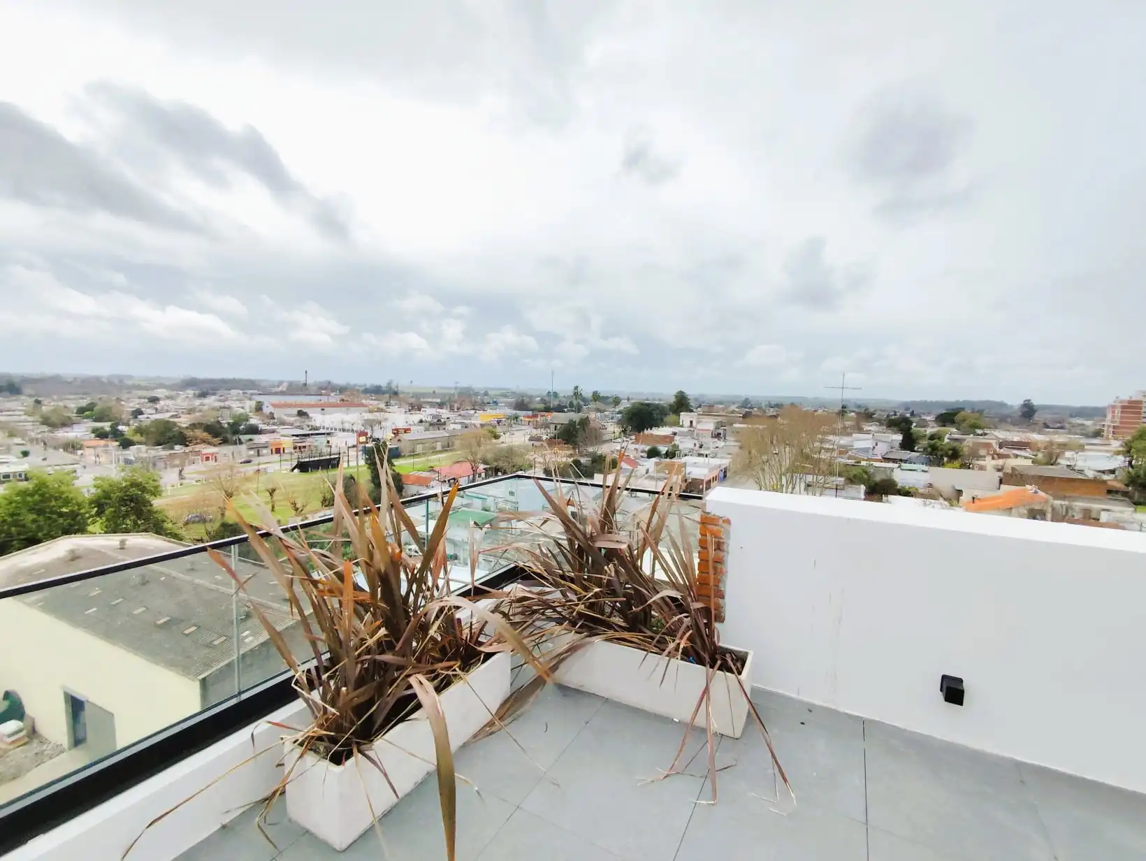 Apartamento – 25 de Mayo esquina Pbro. Bentancur Unidades 202 y 302