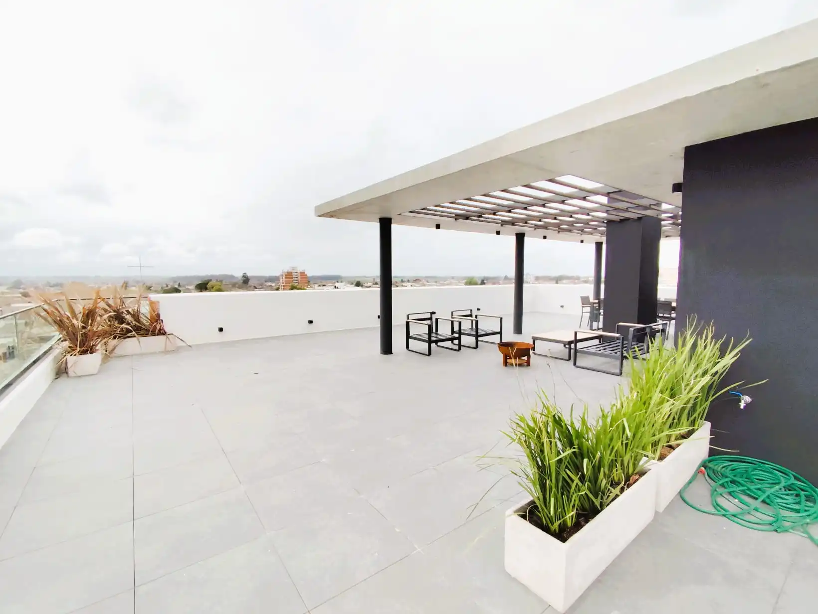 Apartamento – 25 de Mayo esquina Pbro. Bentancur Unidades 202 y 302