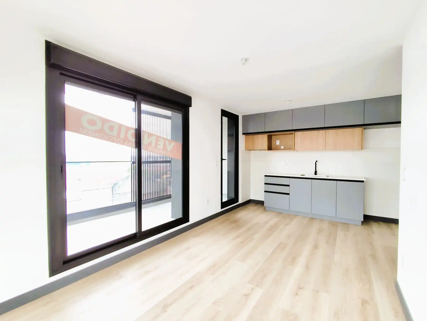 Apartamento – 25 de Mayo esquina Pbro. Bentancur Unidades 202 y 302
