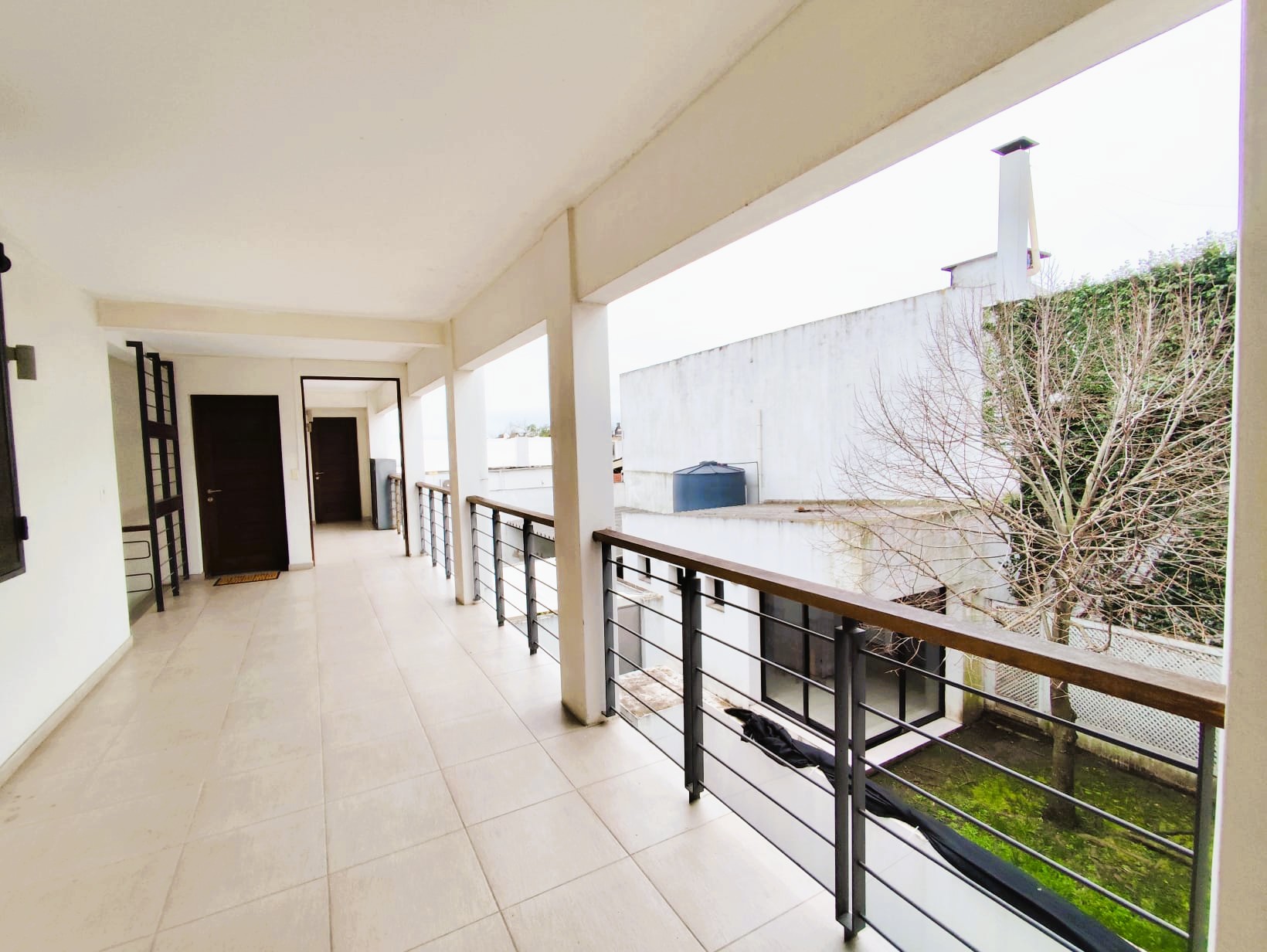 Apartamento – Larrañaga N° 445 Apto. 105 esquina Artigas