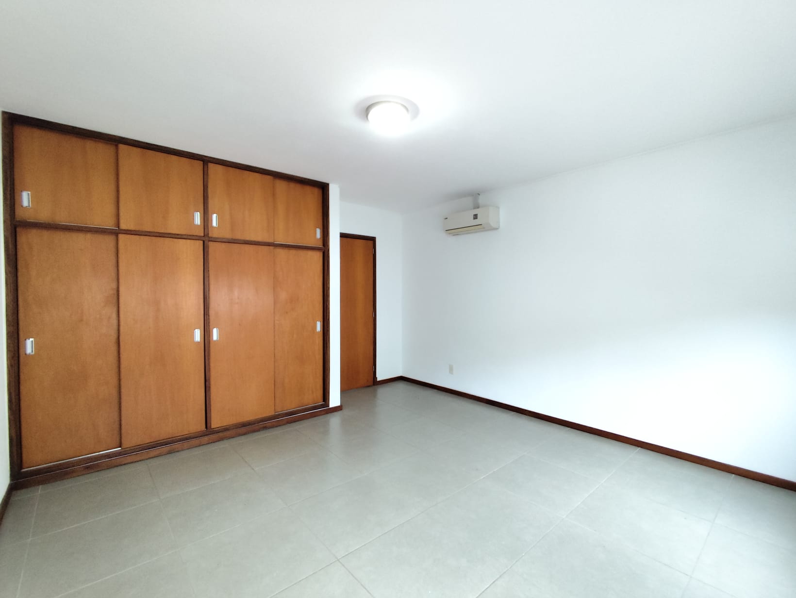 Apartamento – Larrañaga N° 445 Apto. 105 esquina Artigas