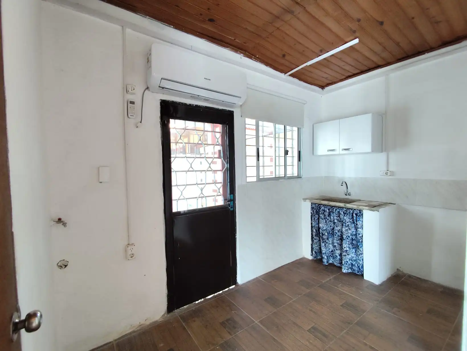 Casa – Rivera N° 772 bis esquina Pbro. Bentancur
