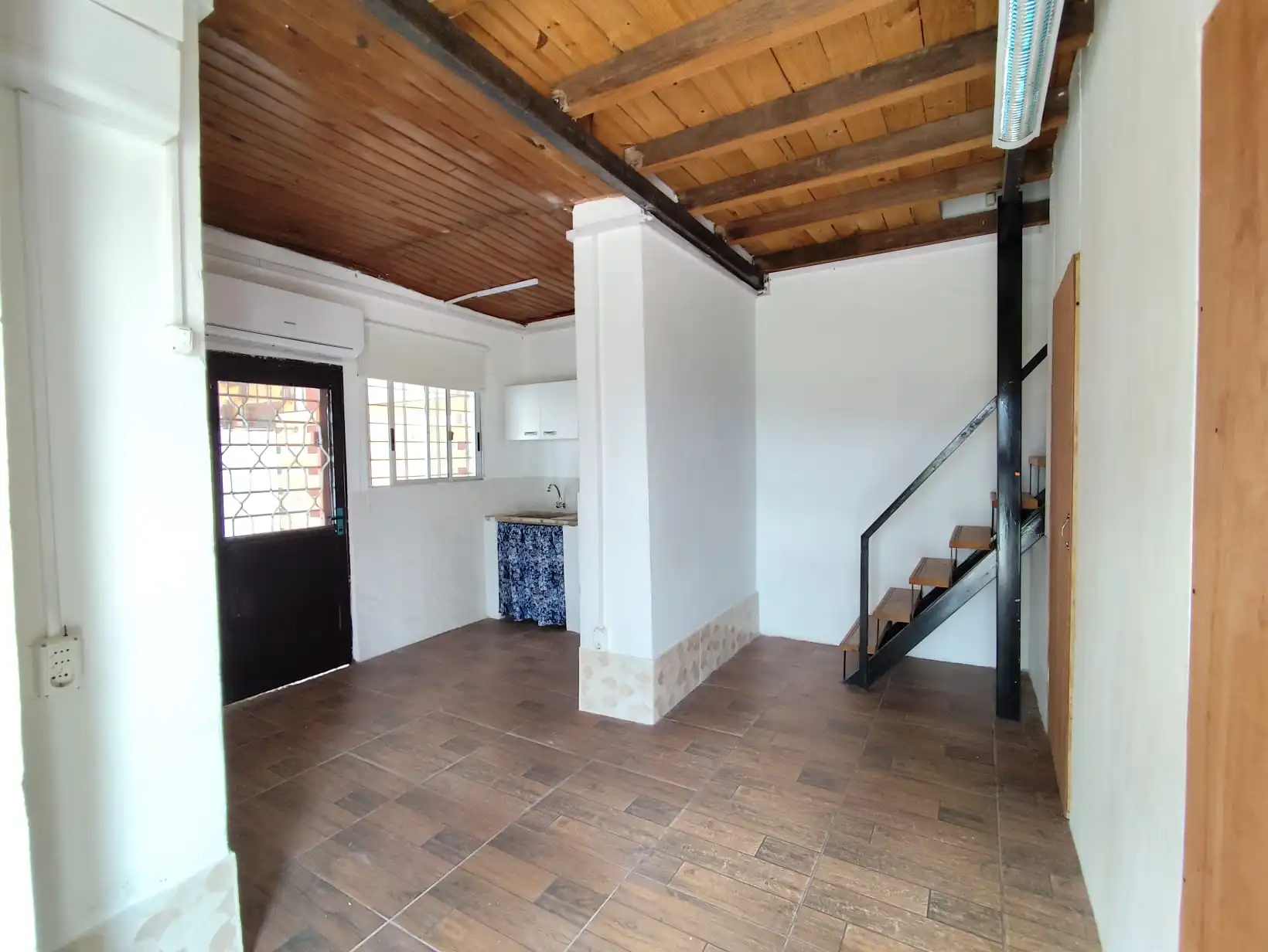 Casa – Rivera N° 772 bis esquina Pbro. Bentancur
