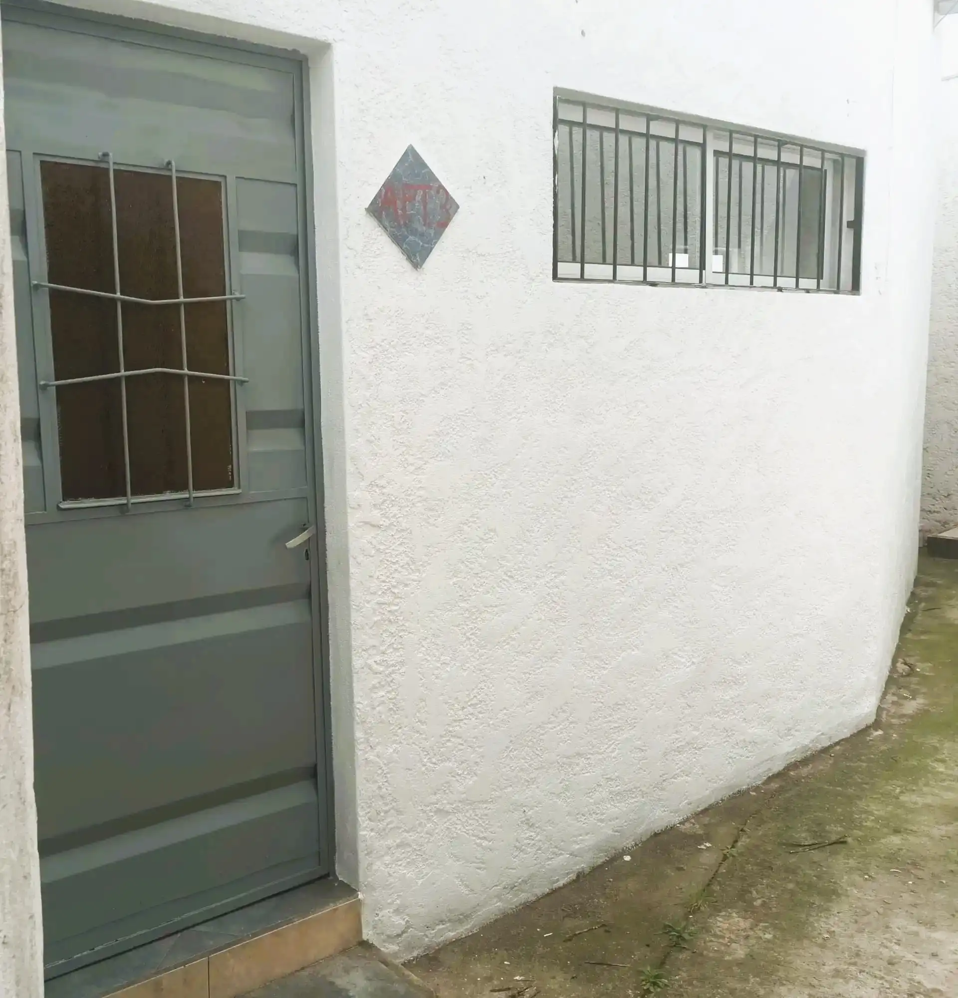 Apartamento – Brasil N° 565 Apto 3 entre 25 de Mayo y Sarandí