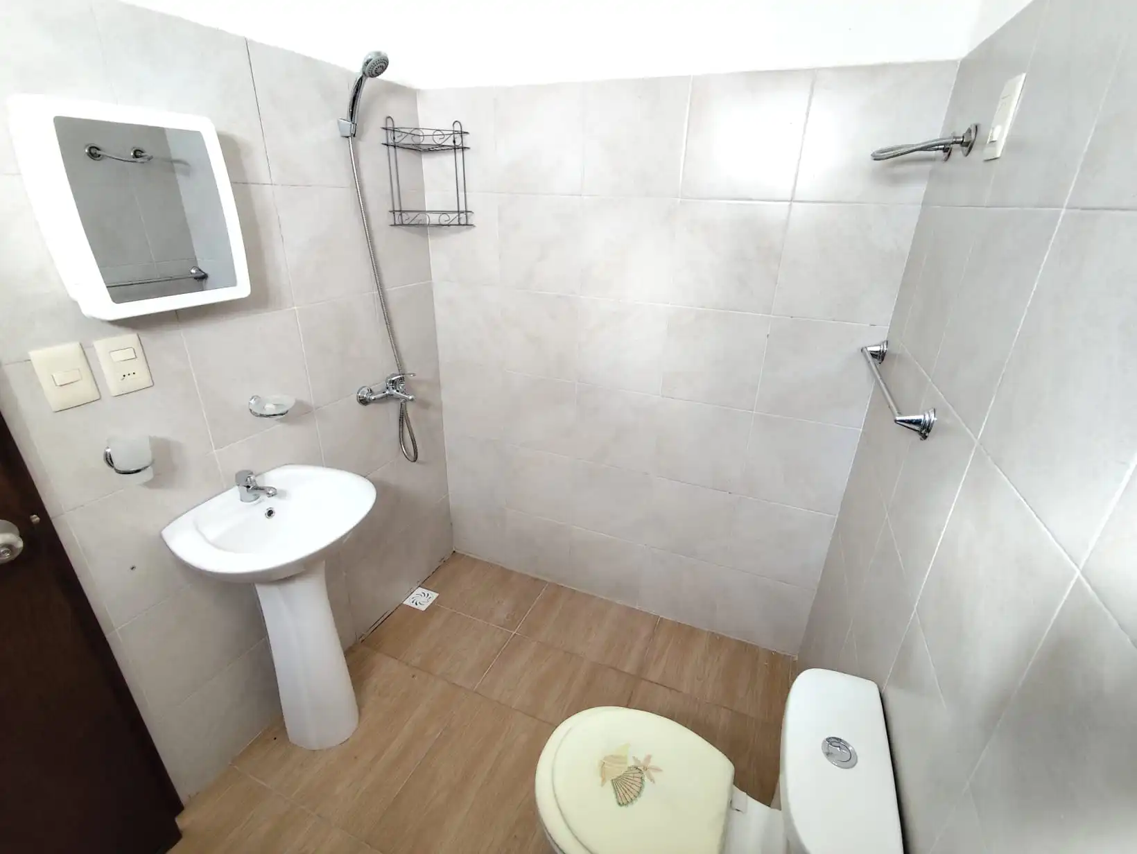 Casa – Canaro Nª 786 entre Oribe y Di Martino