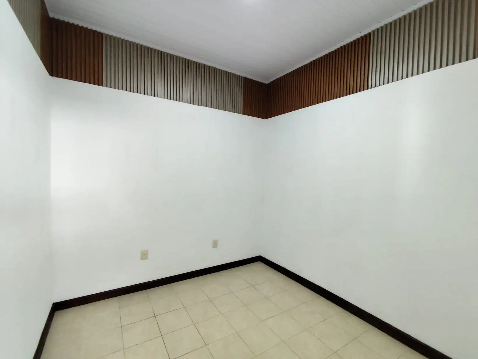 Casa – Canaro Nª 786 entre Oribe y Di Martino