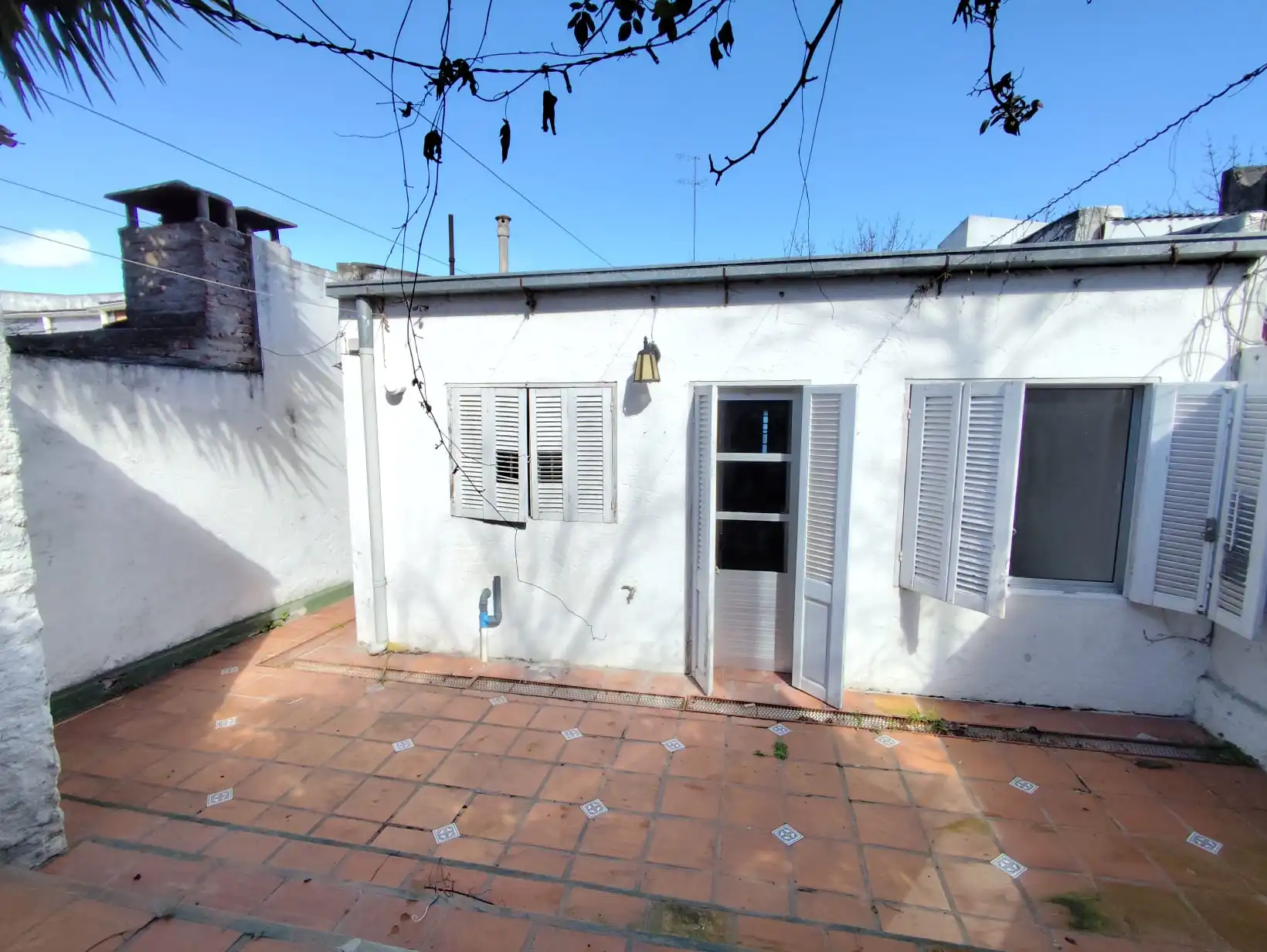 Casa – Ituzangó Nª 414 entre Ciganda y Larrañaga
