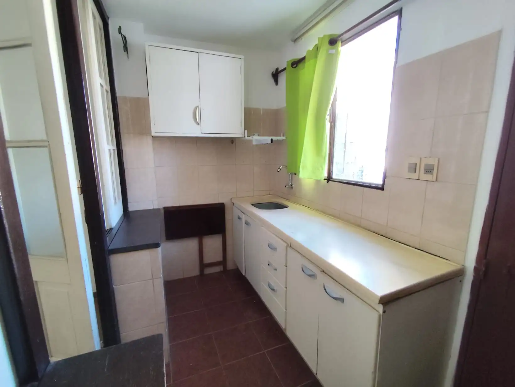 Casa – Ituzangó Nª 425 entre Ciganda y Larrañaga
