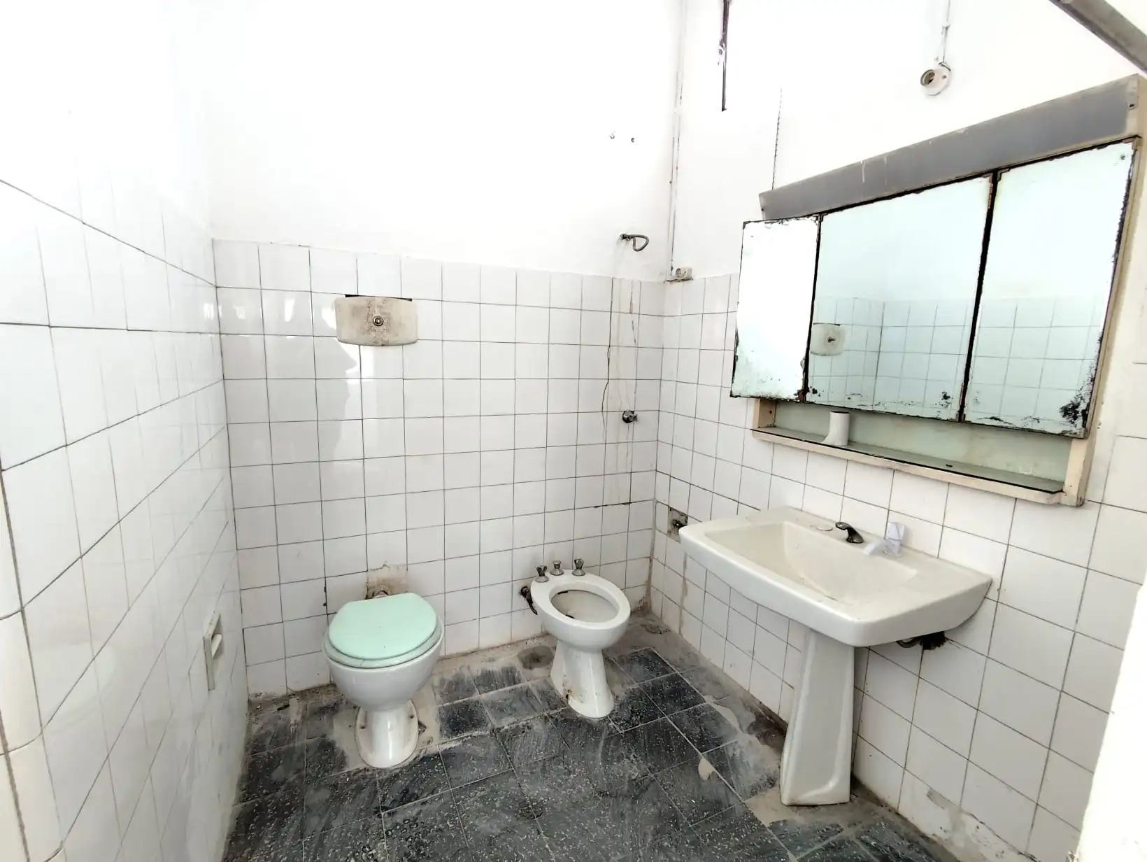 Casa – Bengoa N° 339 entre Espinola y Figueroa