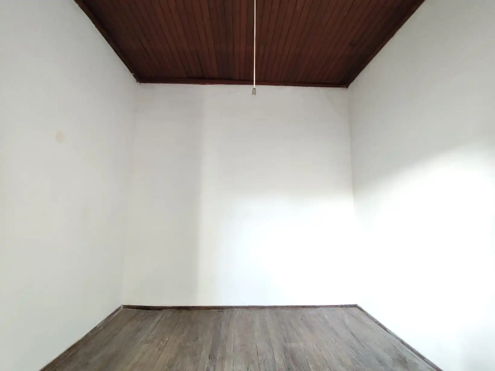 Casa – Bengoa N° 339 entre Espinola y Figueroa