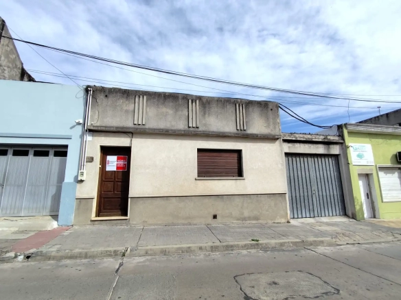 Casa – Ciganda N° 390 entre Ituzaingó y Espinola
