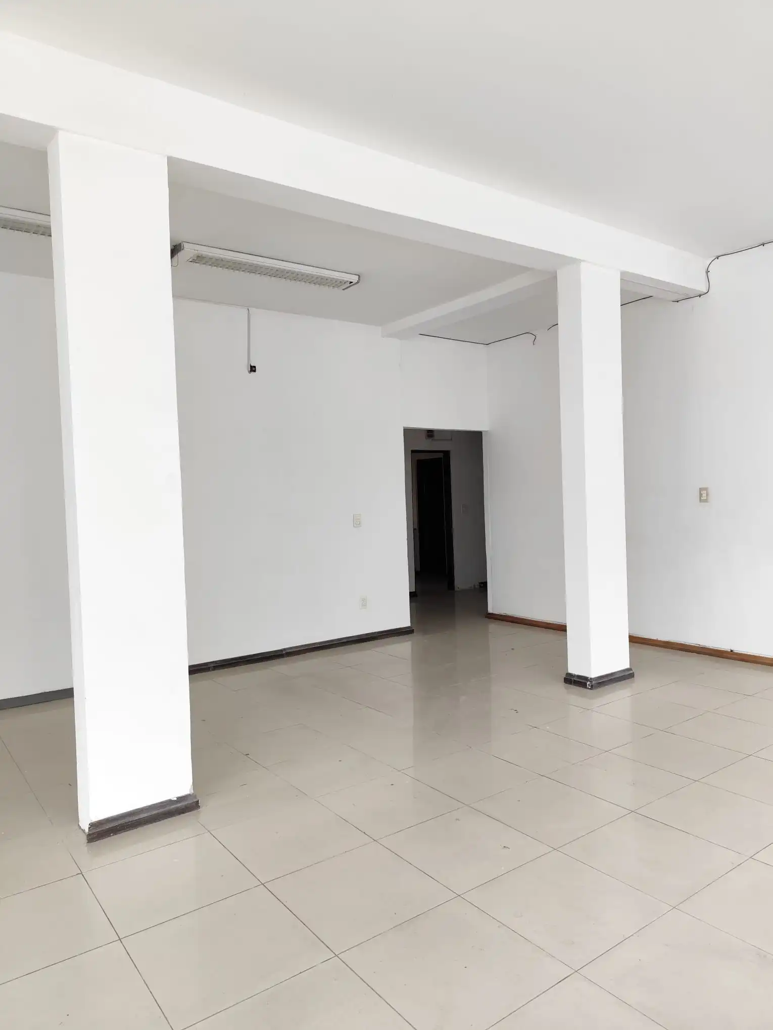 Local comercial – Treinta y Tres esquina Zorrilla de San Martin