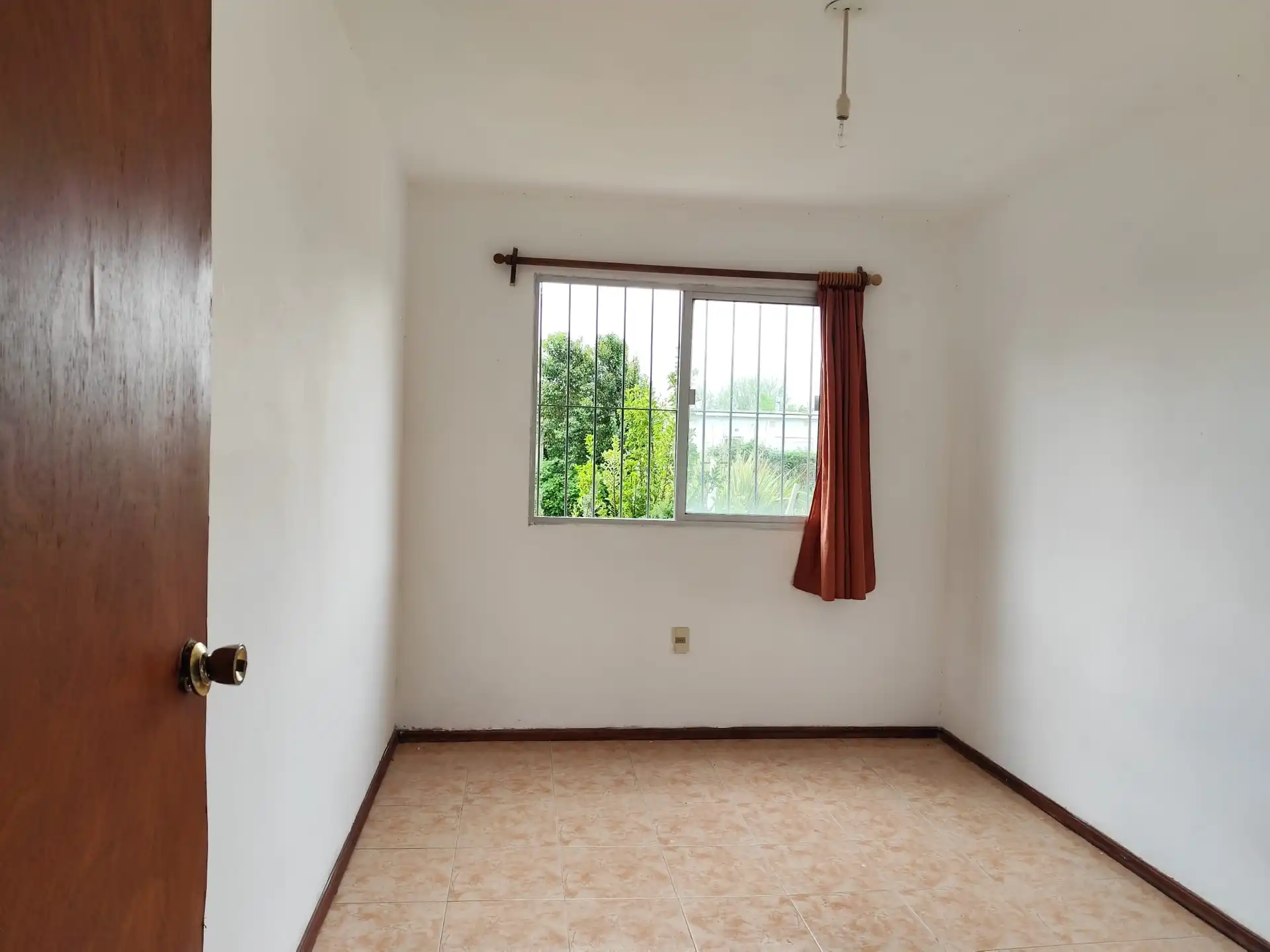 Apartamento – Aparicio Saravia N° 037 Apto. 02 entre Santiago Vazquez y Parquización