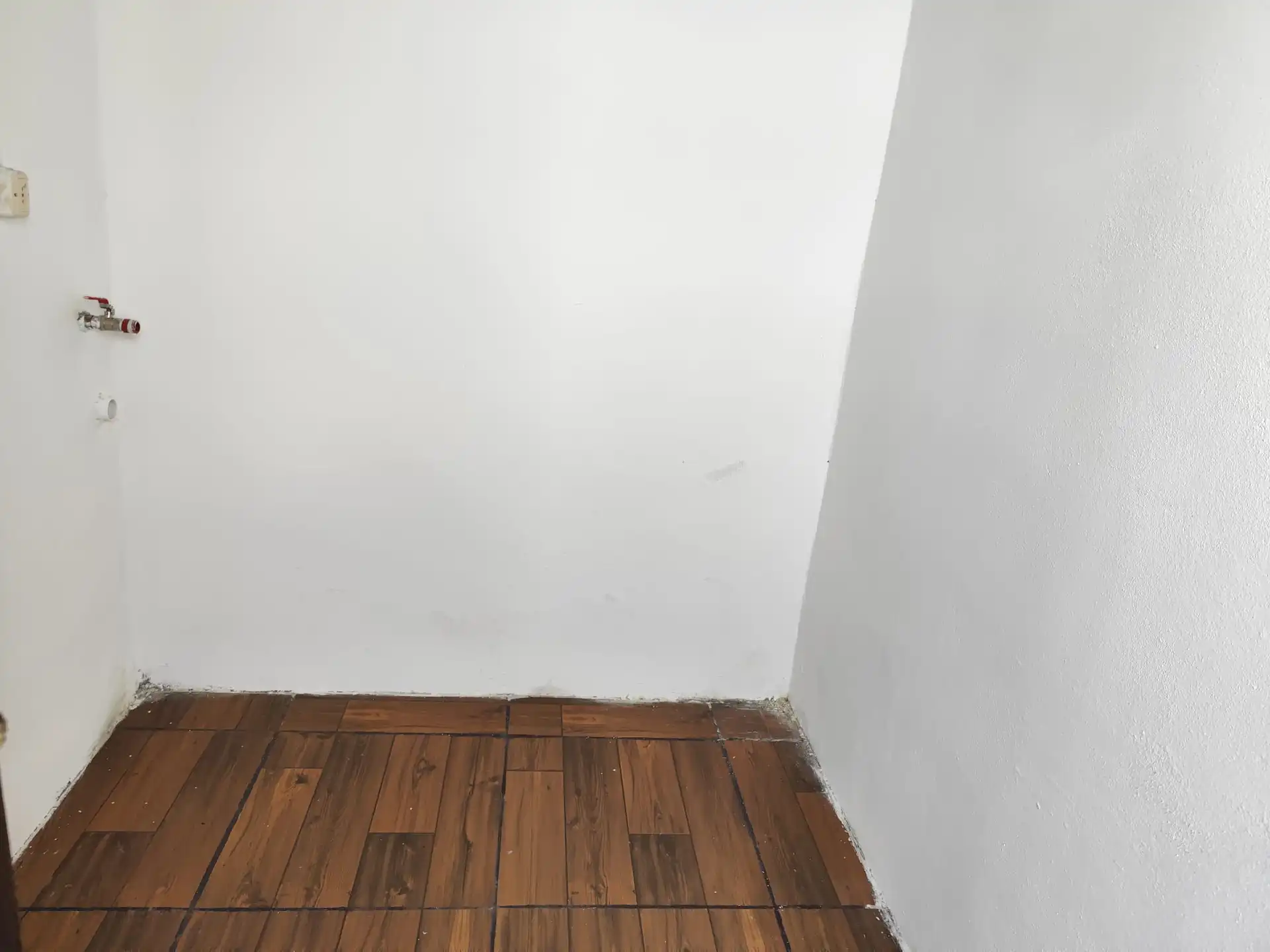 Casa – Hmno. Dionisio N° 1102 bis entre 25 de Agosto y Candido Marín