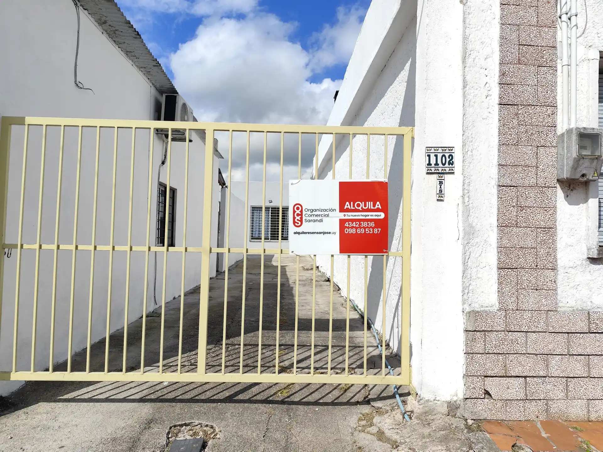 Casa – Hmno. Dionisio N° 1102 bis entre 25 de Agosto y Candido Marín